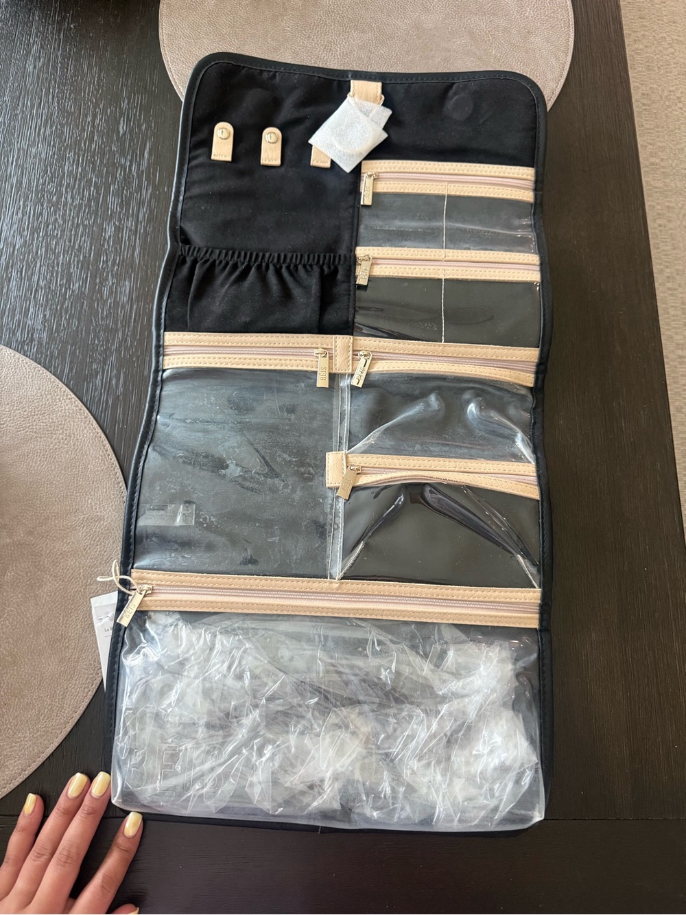 BEIS Hanging Jewelry Case